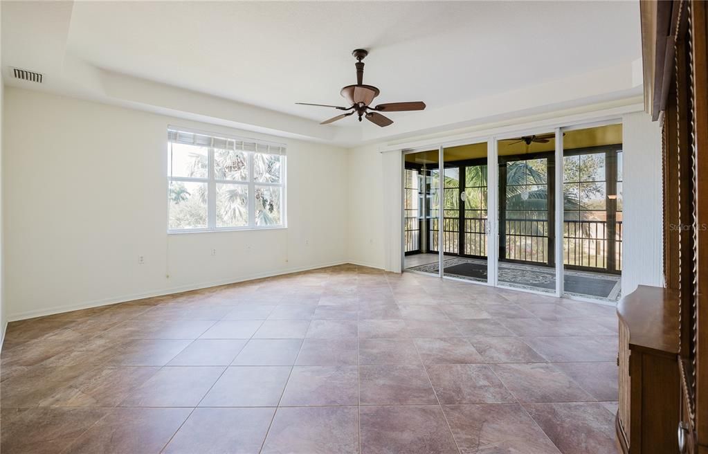 待售: $325,000 (3 贝兹, 2 浴室, 1768 平方英尺)