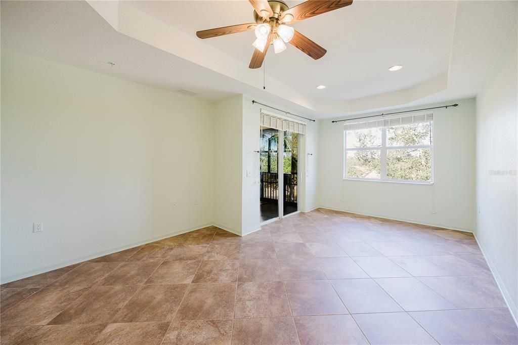 待售: $325,000 (3 贝兹, 2 浴室, 1768 平方英尺)