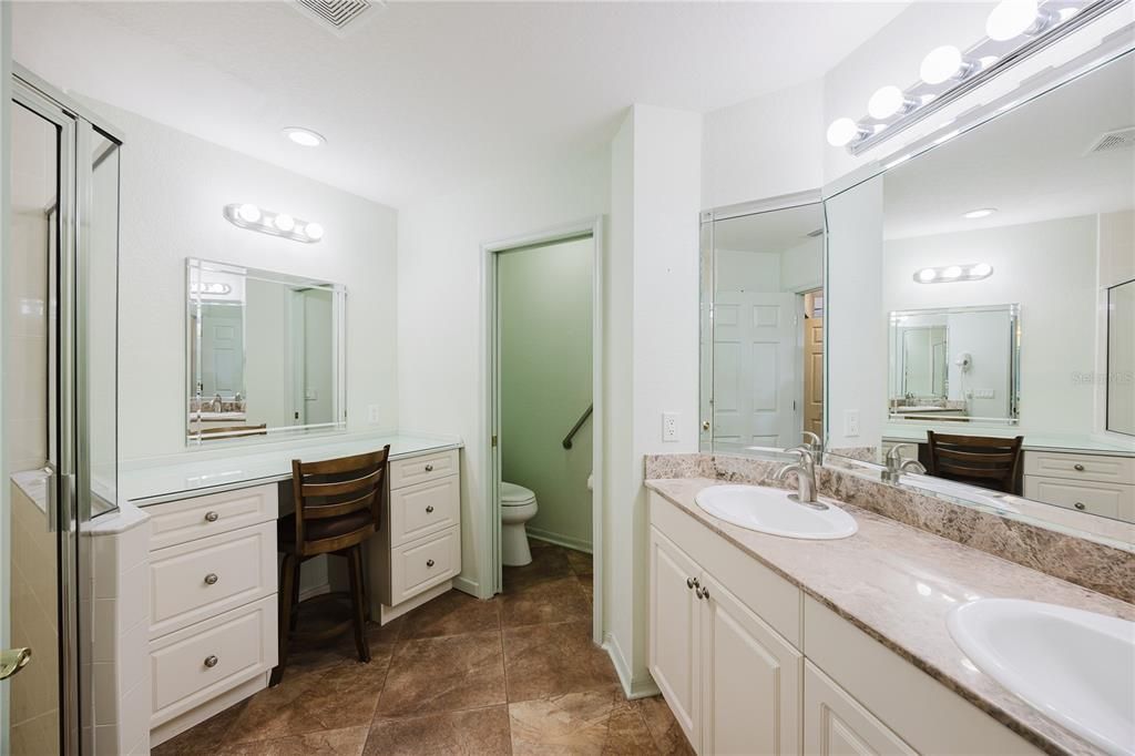 待售: $325,000 (3 贝兹, 2 浴室, 1768 平方英尺)