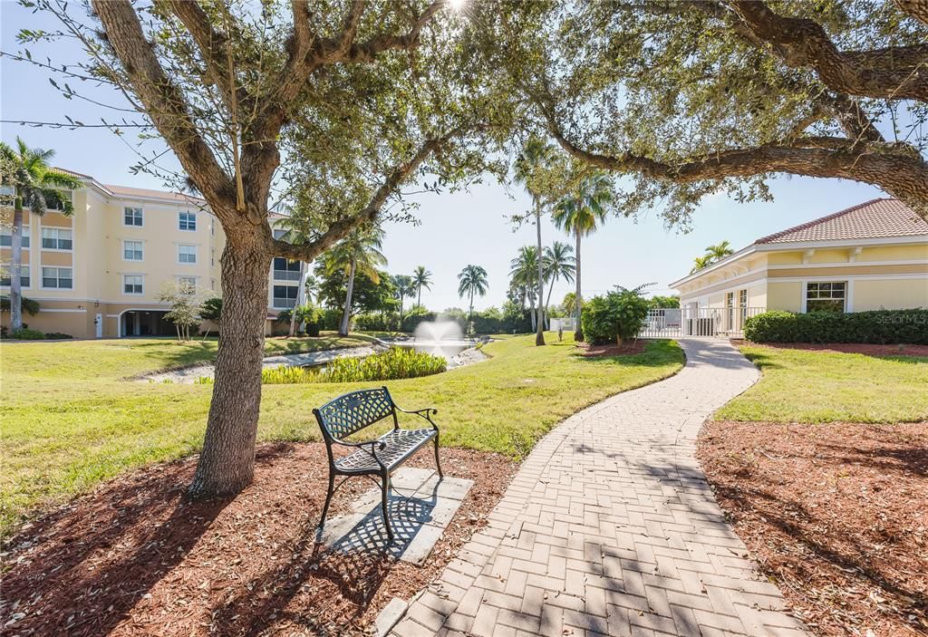 待售: $325,000 (3 贝兹, 2 浴室, 1768 平方英尺)