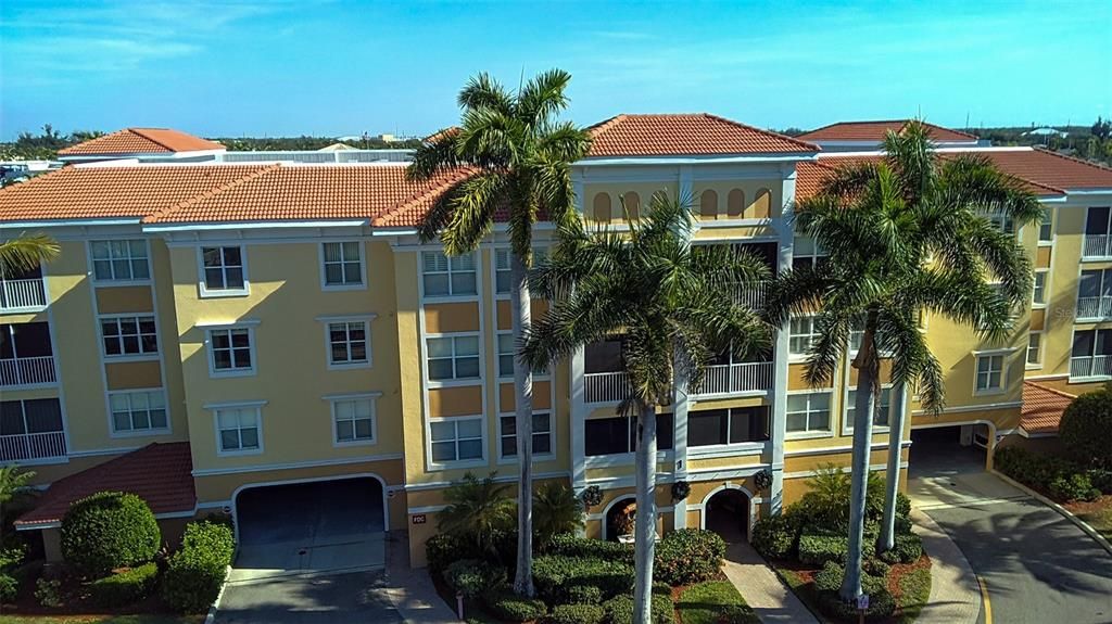 For Sale: $325,000 (3 beds, 2 baths, 1768 Square Feet)