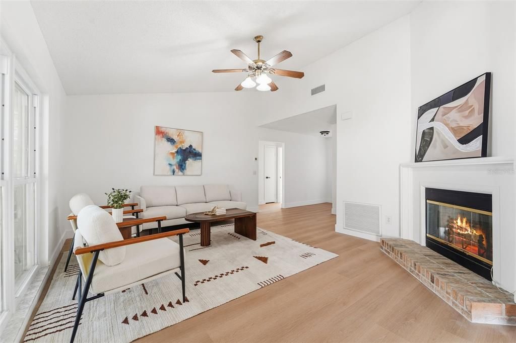 待售: $324,900 (3 贝兹, 2 浴室, 1244 平方英尺)