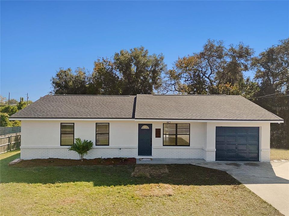 For Sale: $258,900 (3 beds, 2 baths, 1156 Square Feet)