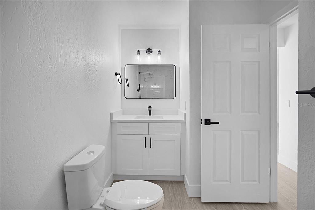 For Sale: $258,900 (3 beds, 2 baths, 1156 Square Feet)