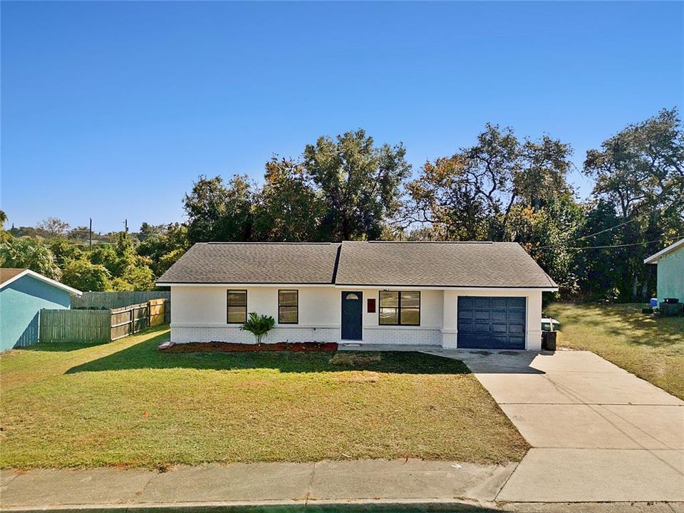 For Sale: $258,900 (3 beds, 2 baths, 1156 Square Feet)