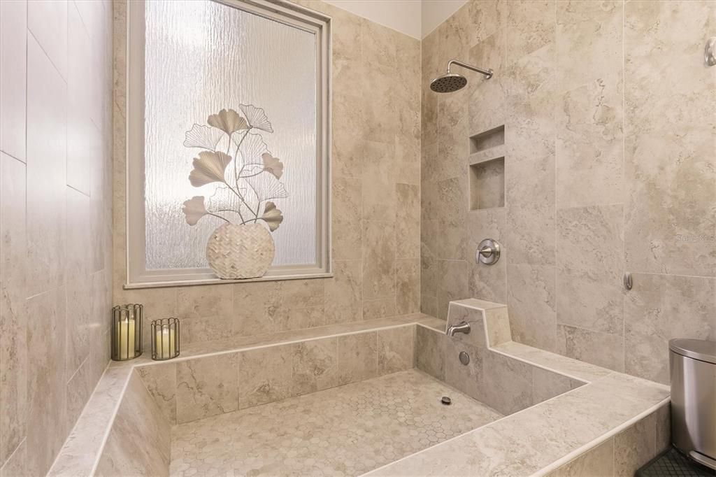 На продажу: $709,400 (3 спален, 2 ванн, 3144 Квадратных фут)