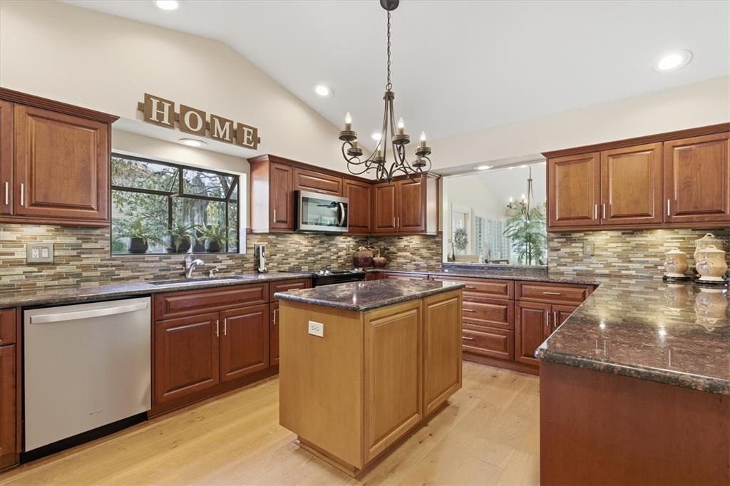 На продажу: $709,400 (3 спален, 2 ванн, 3144 Квадратных фут)