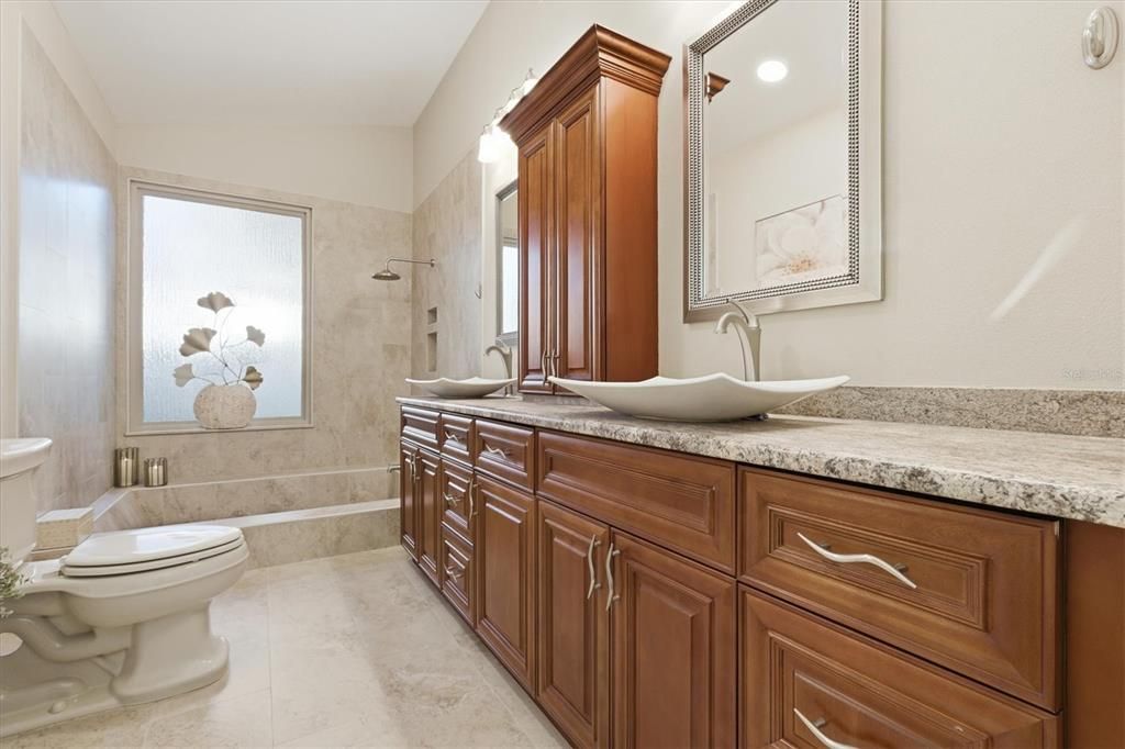 На продажу: $709,400 (3 спален, 2 ванн, 3144 Квадратных фут)