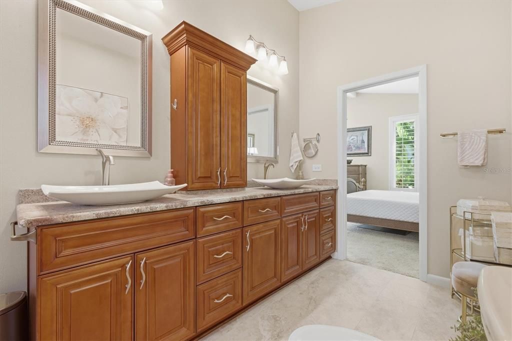 На продажу: $709,400 (3 спален, 2 ванн, 3144 Квадратных фут)