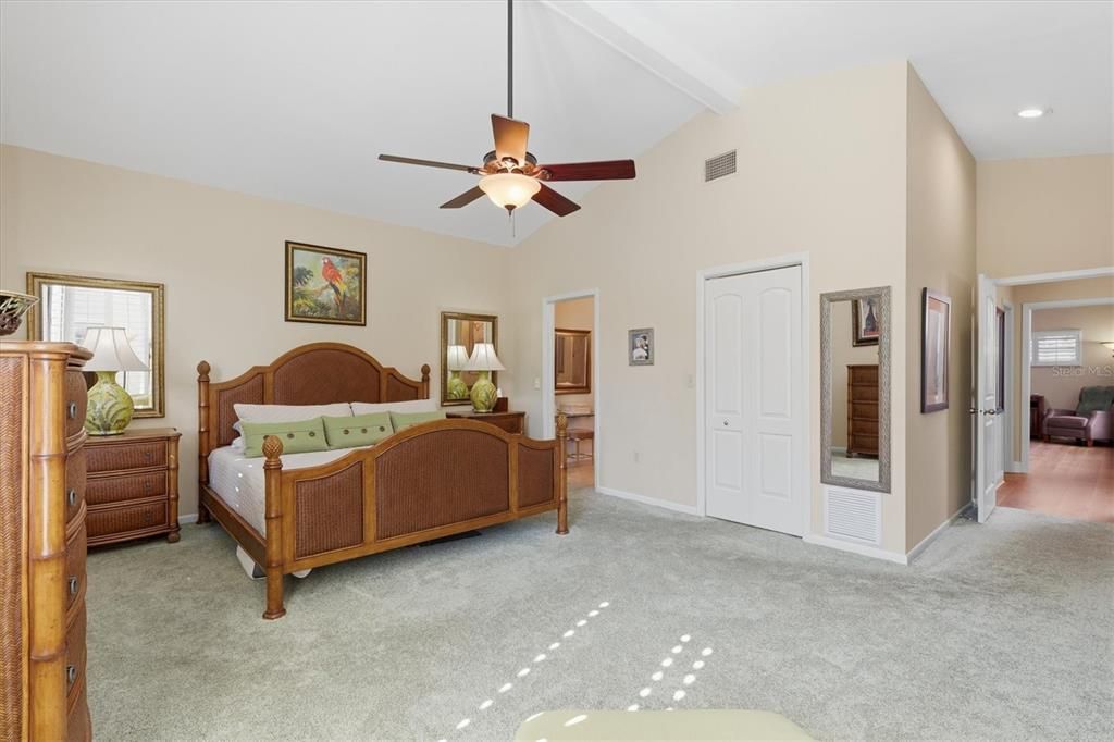 На продажу: $709,400 (3 спален, 2 ванн, 3144 Квадратных фут)