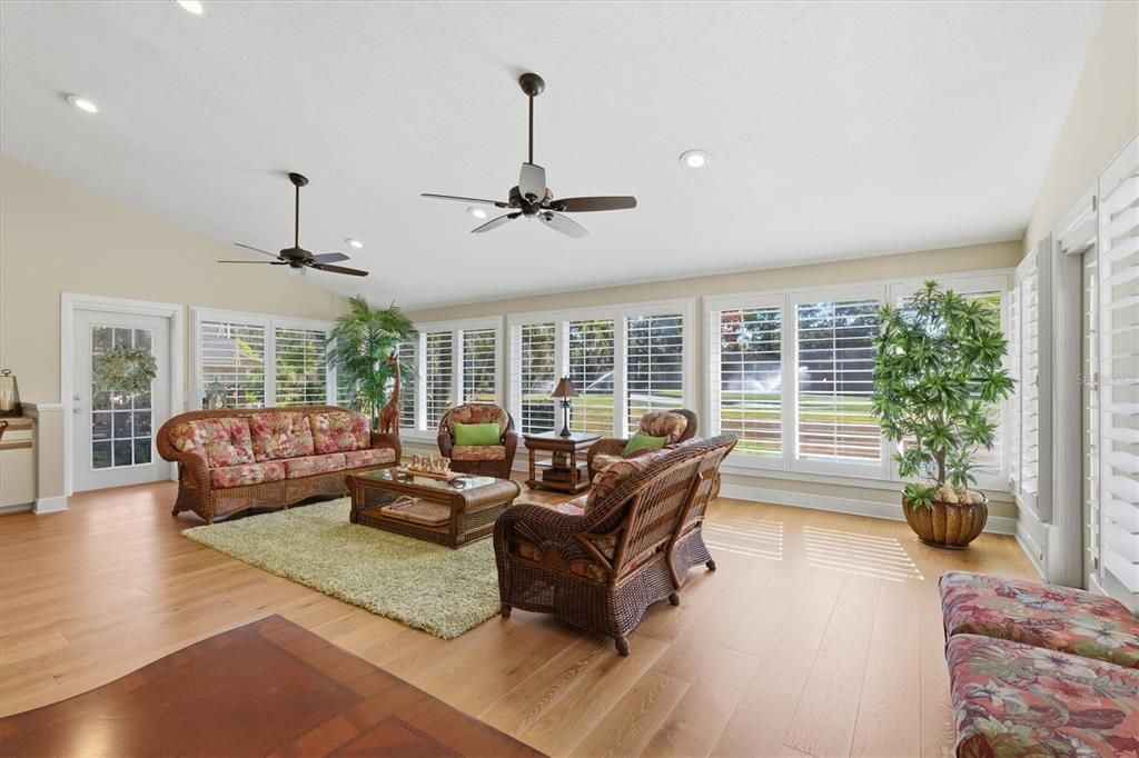 На продажу: $709,400 (3 спален, 2 ванн, 3144 Квадратных фут)