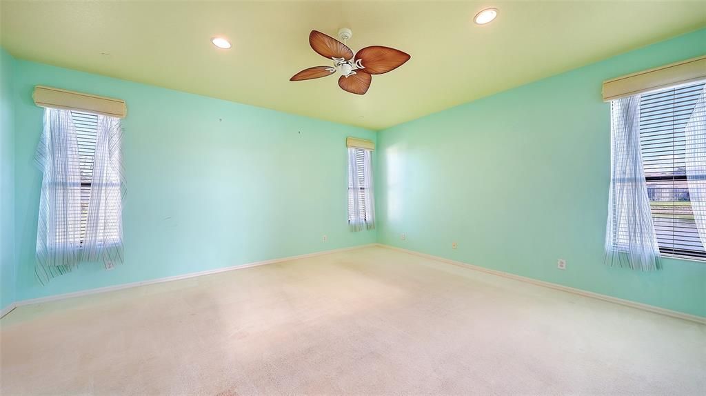 For Sale: $515,000 (3 beds, 2 baths, 2186 Square Feet)