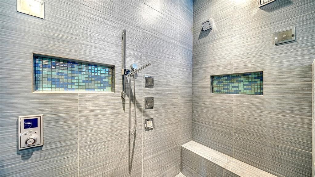 For Sale: $515,000 (3 beds, 2 baths, 2186 Square Feet)