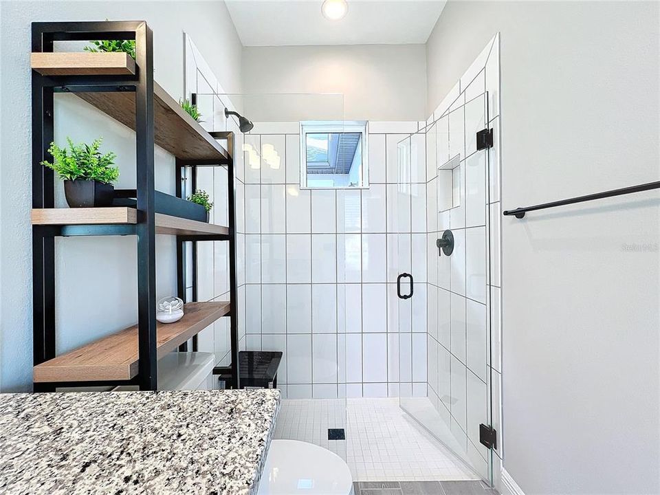 En Renta: $3,800 (5 camas, 5 baños, 3164 Pies cuadrados)