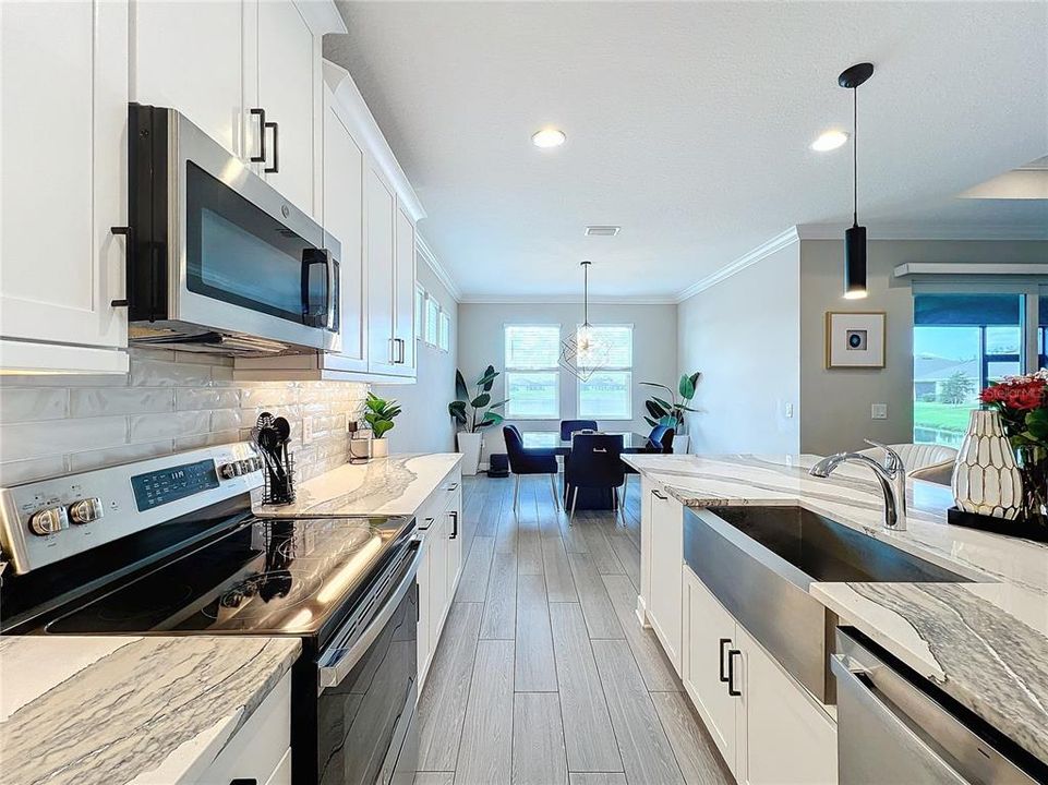 En Renta: $3,800 (5 camas, 5 baños, 3164 Pies cuadrados)