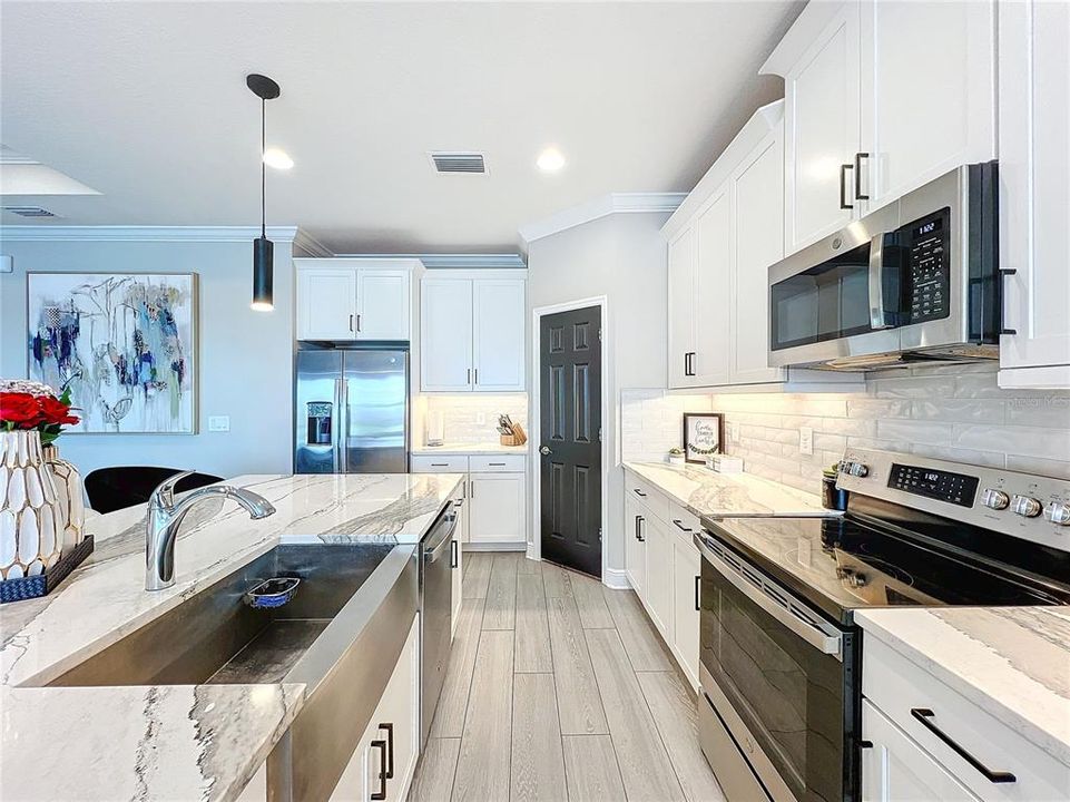 En Renta: $3,800 (5 camas, 5 baños, 3164 Pies cuadrados)