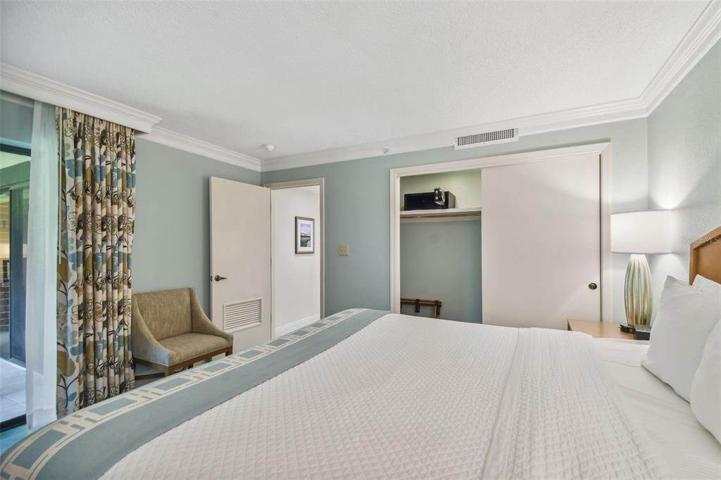 На продажу: $279,900 (1 спален, 1 ванн, 825 Квадратных фут)