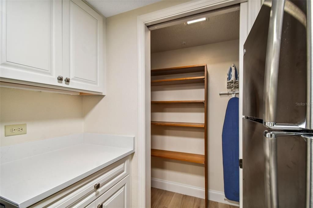 На продажу: $279,900 (1 спален, 1 ванн, 825 Квадратных фут)