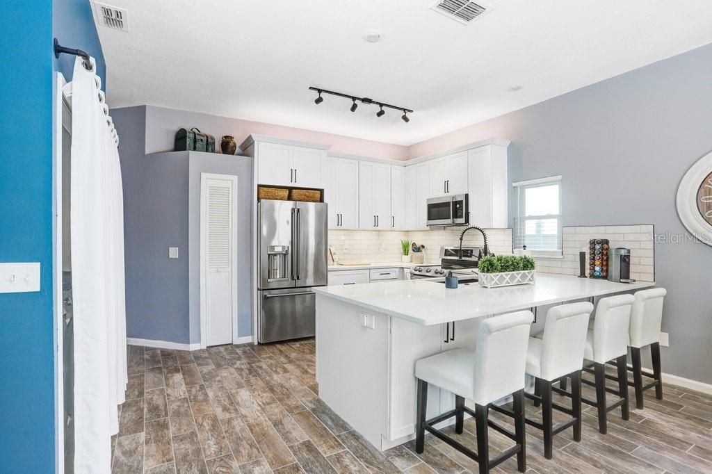 待售: $439,990 (3 贝兹, 2 浴室, 1804 平方英尺)