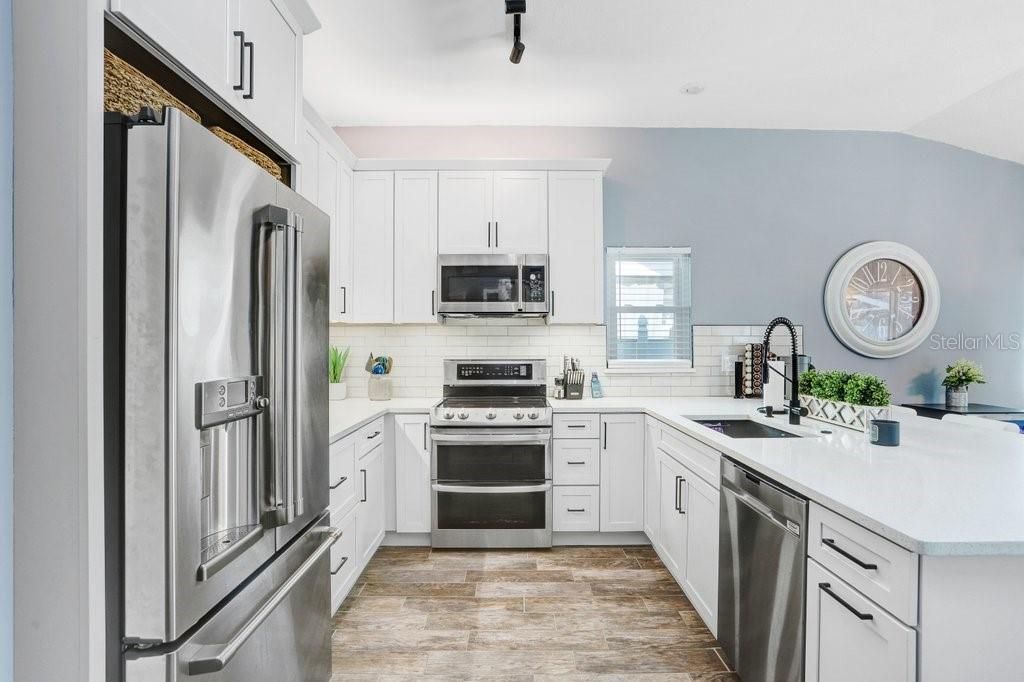 待售: $439,990 (3 贝兹, 2 浴室, 1804 平方英尺)