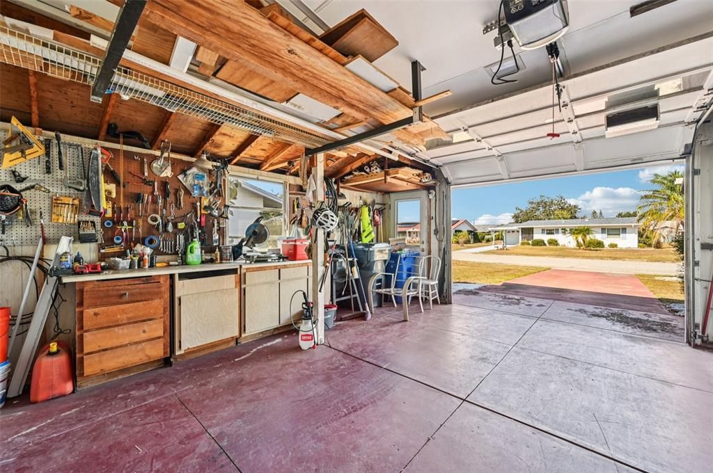 На продажу: $199,900 (2 спален, 1 ванн, 1149 Квадратных фут)