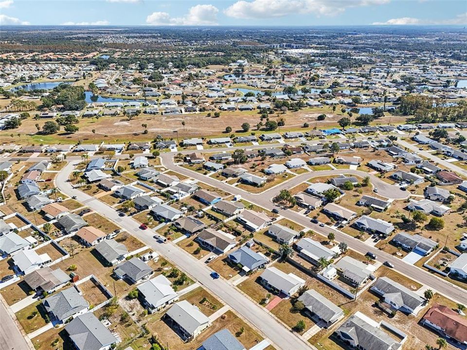 На продажу: $199,900 (2 спален, 1 ванн, 1149 Квадратных фут)