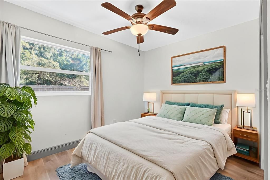 For Sale: $350,000 (4 beds, 2 baths, 1258 Square Feet)