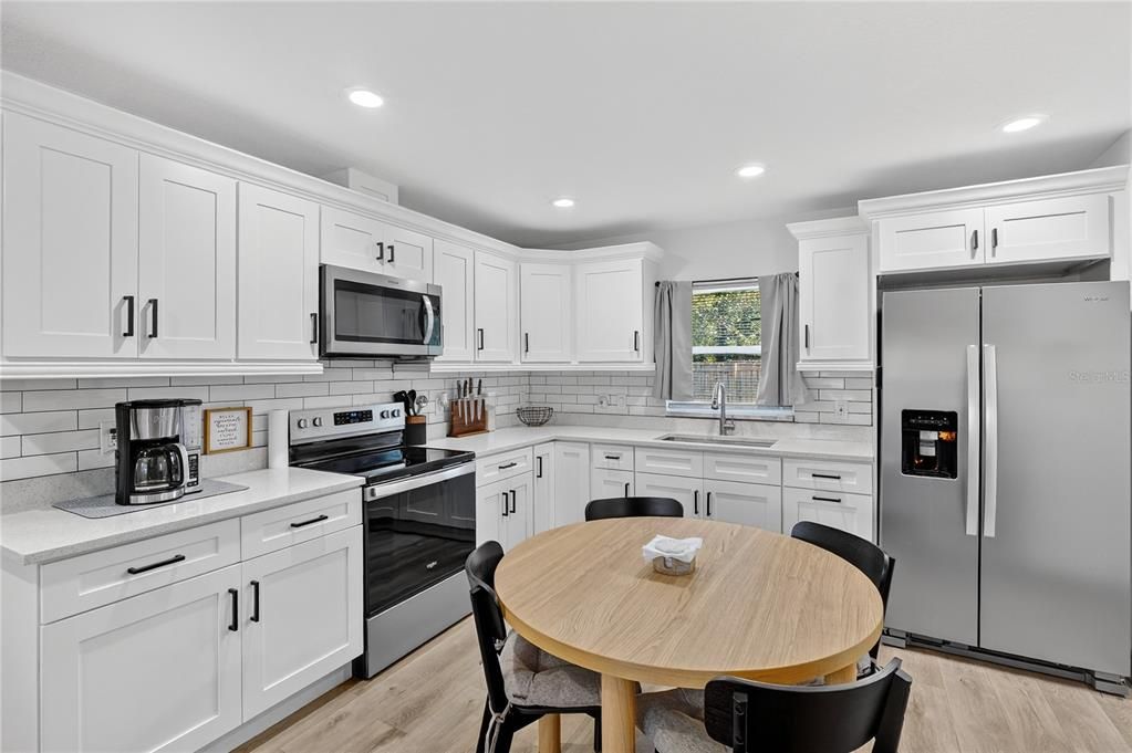 For Sale: $350,000 (4 beds, 2 baths, 1258 Square Feet)