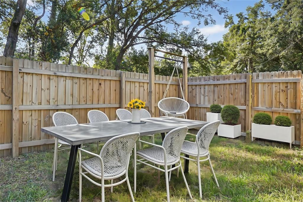 For Sale: $350,000 (4 beds, 2 baths, 1258 Square Feet)