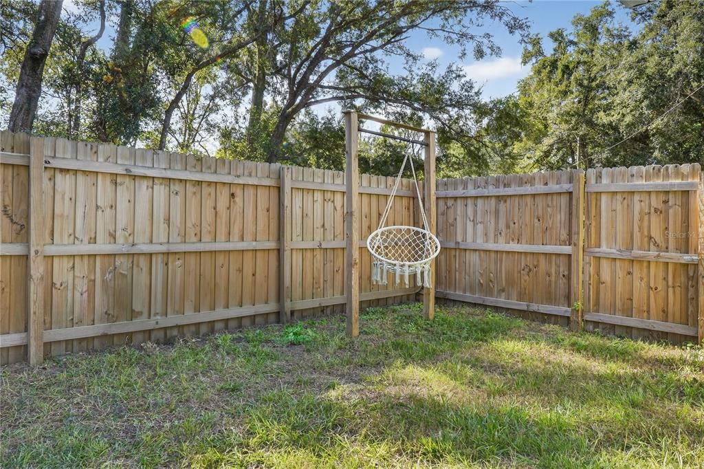 For Sale: $350,000 (4 beds, 2 baths, 1258 Square Feet)