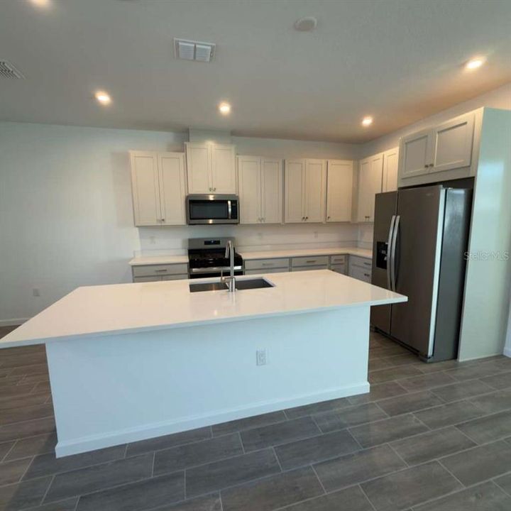 En Renta: $4,200 (3 camas, 2 baños, 1638 Pies cuadrados)