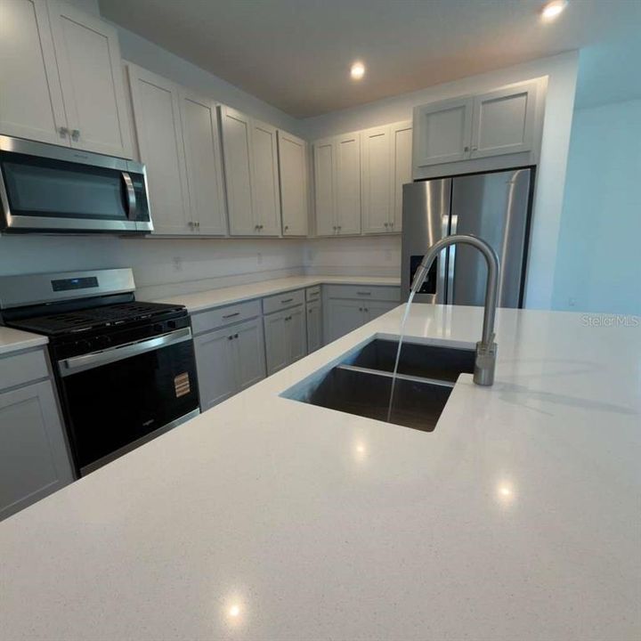 En Renta: $4,200 (3 camas, 2 baños, 1638 Pies cuadrados)