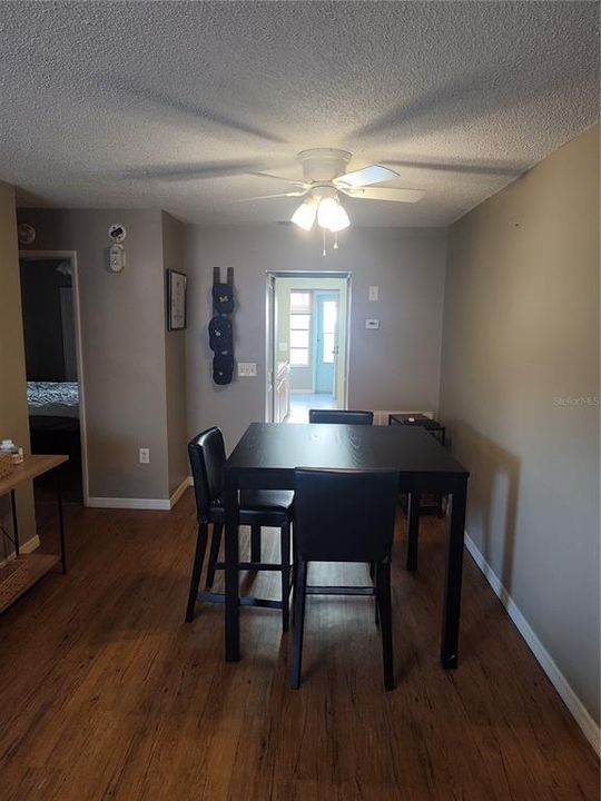 For Sale: $165,000 (1 beds, 1 baths, 815 Square Feet)