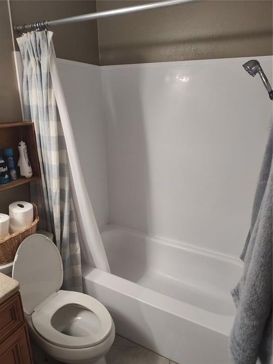 For Sale: $165,000 (1 beds, 1 baths, 815 Square Feet)