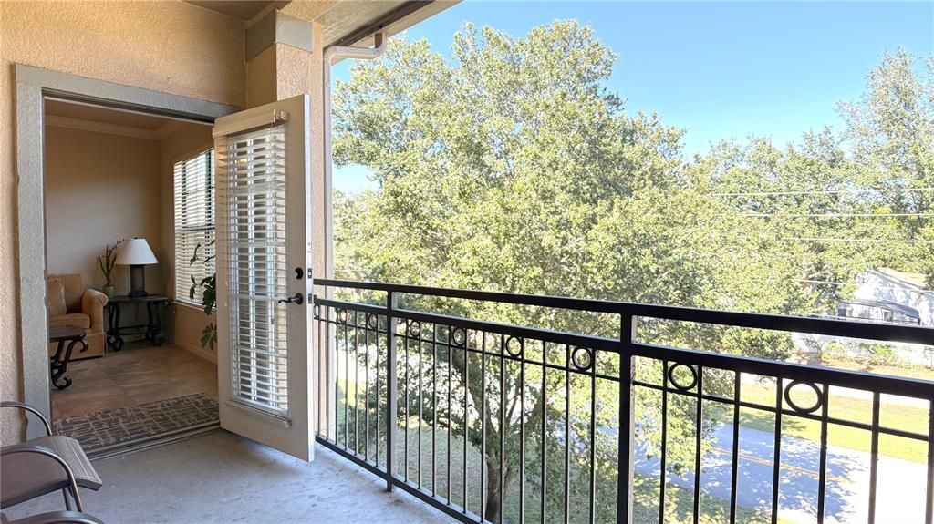 В аренду: $1,695 (3 спален, 3 ванн, 1217 Квадратных фут)