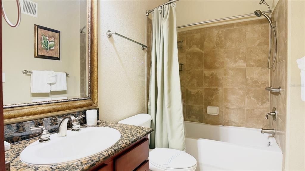 В аренду: $1,695 (3 спален, 3 ванн, 1217 Квадратных фут)