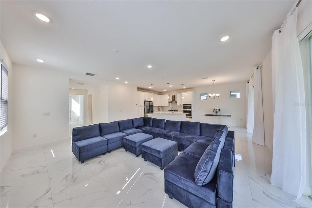 На продажу: $620,000 (4 спален, 3 ванн, 2273 Квадратных фут)