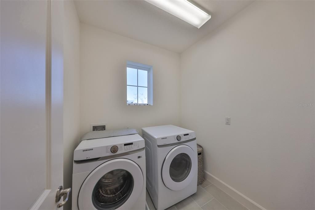 На продажу: $620,000 (4 спален, 3 ванн, 2273 Квадратных фут)