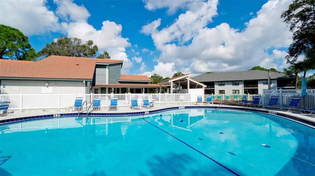 На продажу: $279,900 (2 спален, 2 ванн, 1174 Квадратных фут)