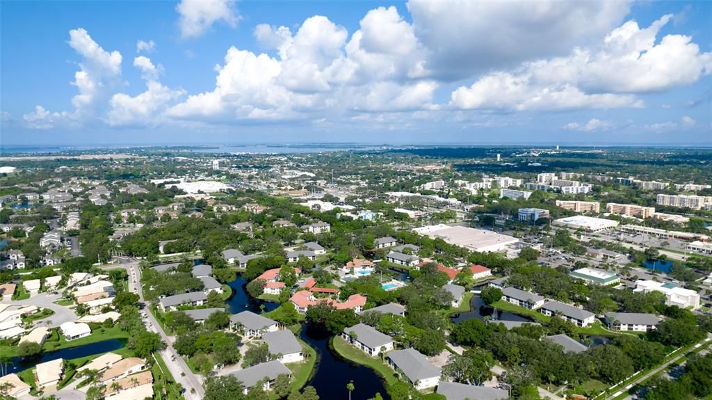 На продажу: $279,900 (2 спален, 2 ванн, 1174 Квадратных фут)