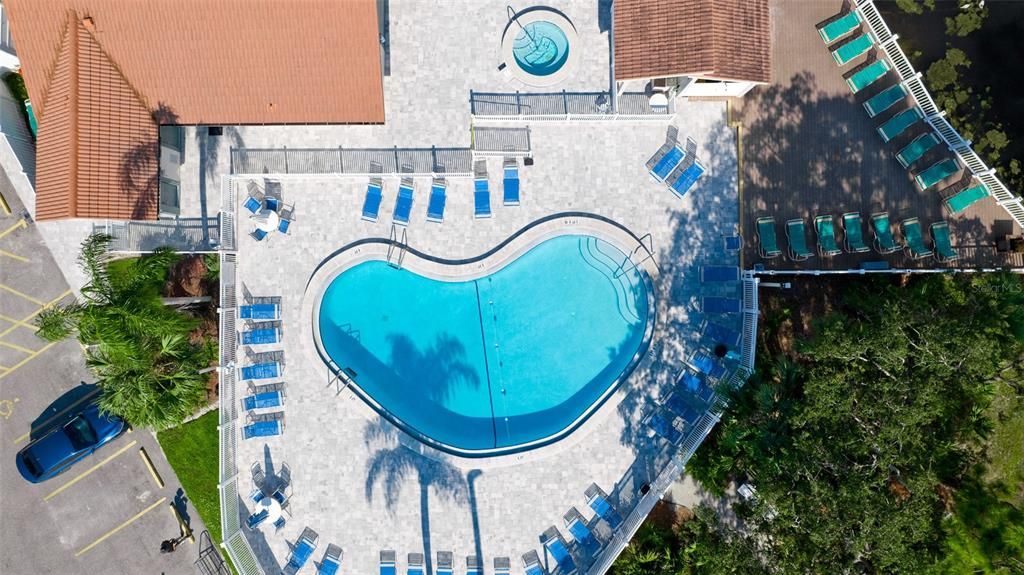 На продажу: $279,900 (2 спален, 2 ванн, 1174 Квадратных фут)