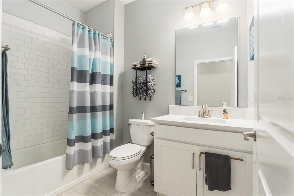 For Sale: $369,900 (2 beds, 2 baths, 1761 Square Feet)