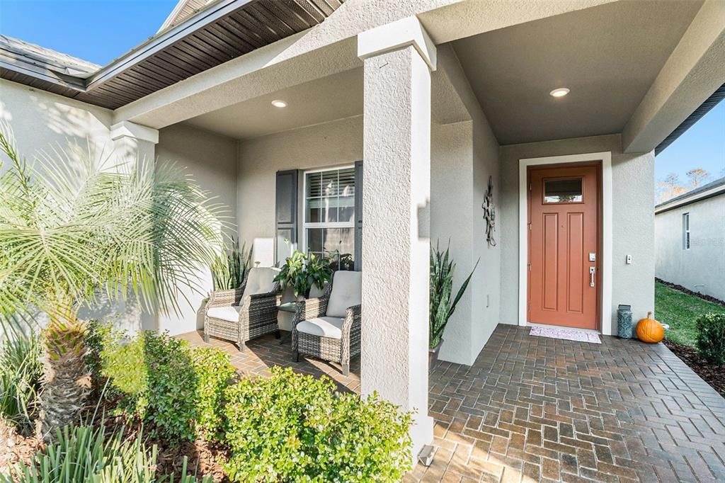 For Sale: $369,900 (2 beds, 2 baths, 1761 Square Feet)