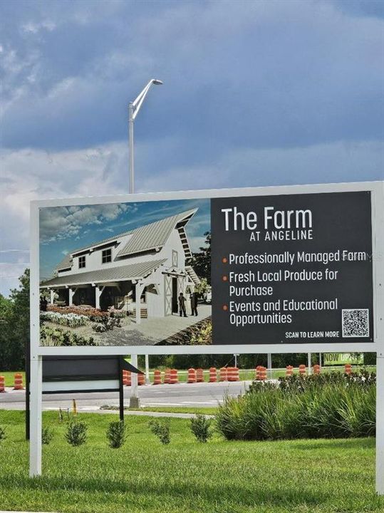 For Sale: $369,900 (2 beds, 2 baths, 1761 Square Feet)