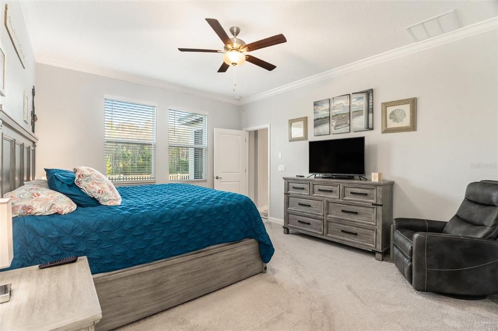 For Sale: $369,900 (2 beds, 2 baths, 1761 Square Feet)