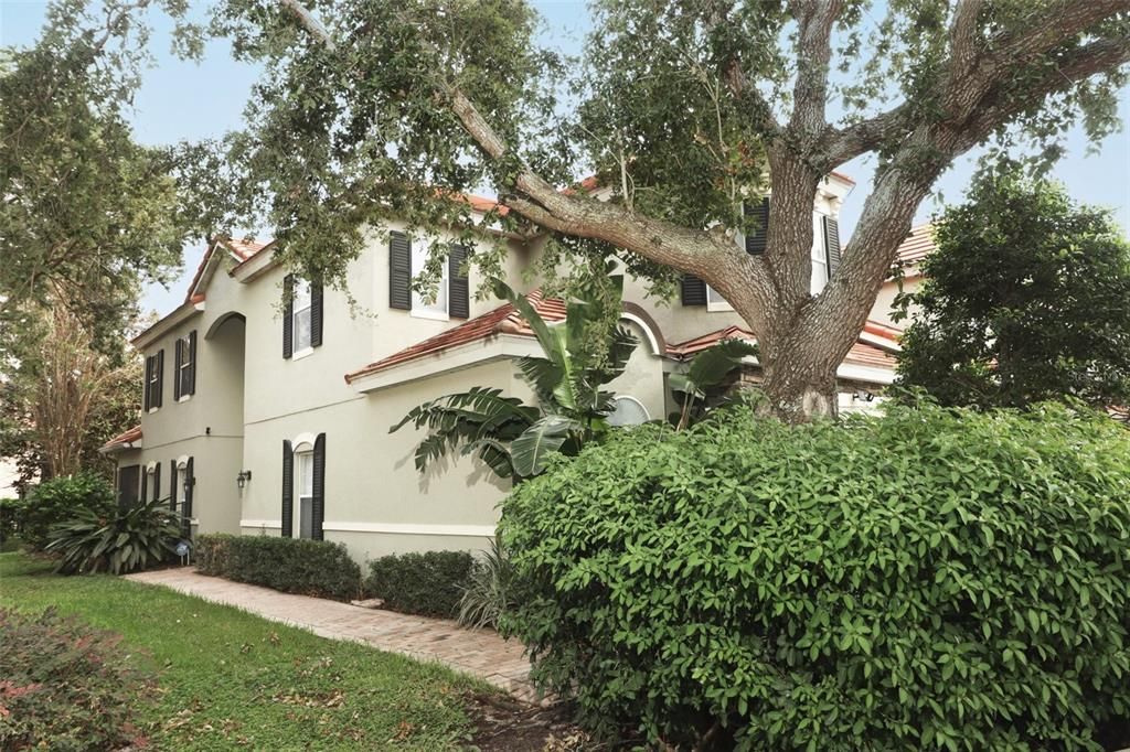 For Rent: $4,000 (3 beds, 2 baths, 2357 Square Feet)