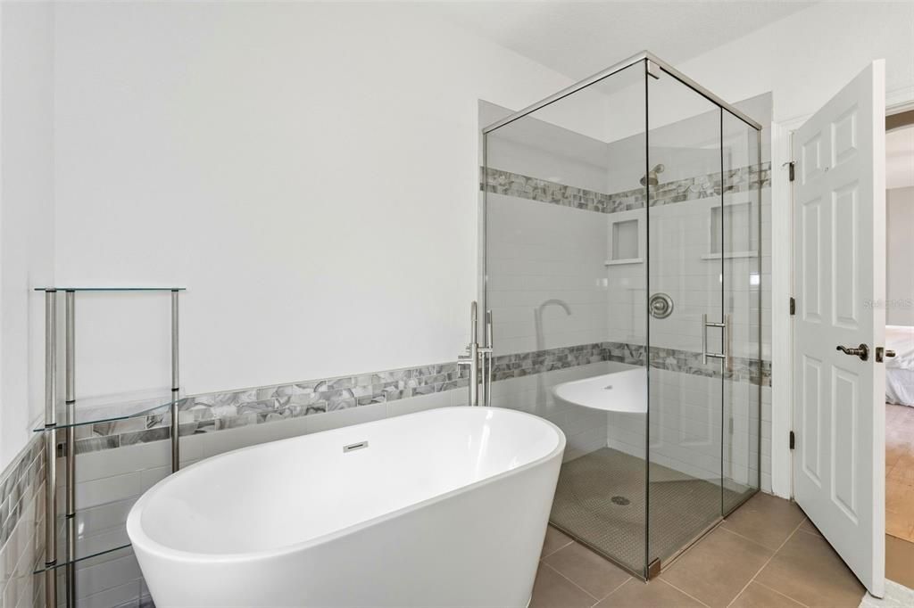 For Rent: $4,000 (3 beds, 2 baths, 2357 Square Feet)