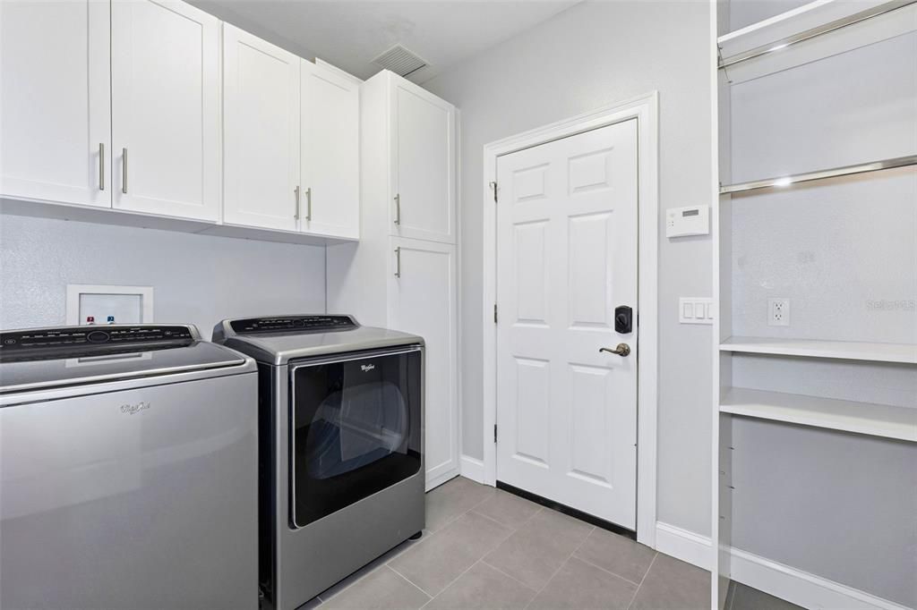 For Rent: $4,000 (3 beds, 2 baths, 2357 Square Feet)