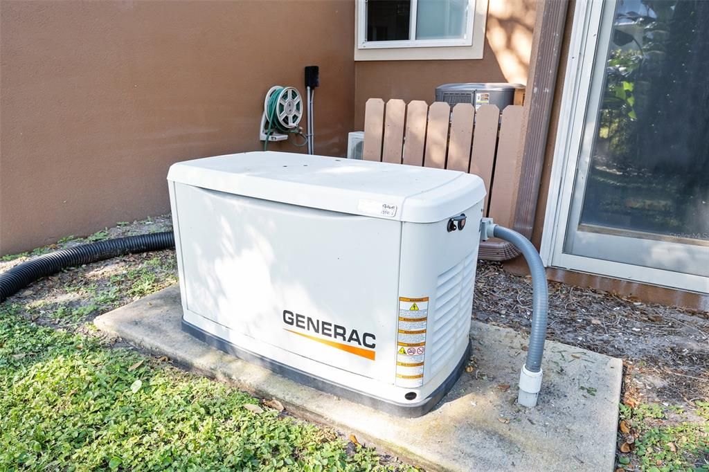 На продажу: $2,490,000 (5 спален, 4 ванн, 4777 Квадратных фут)