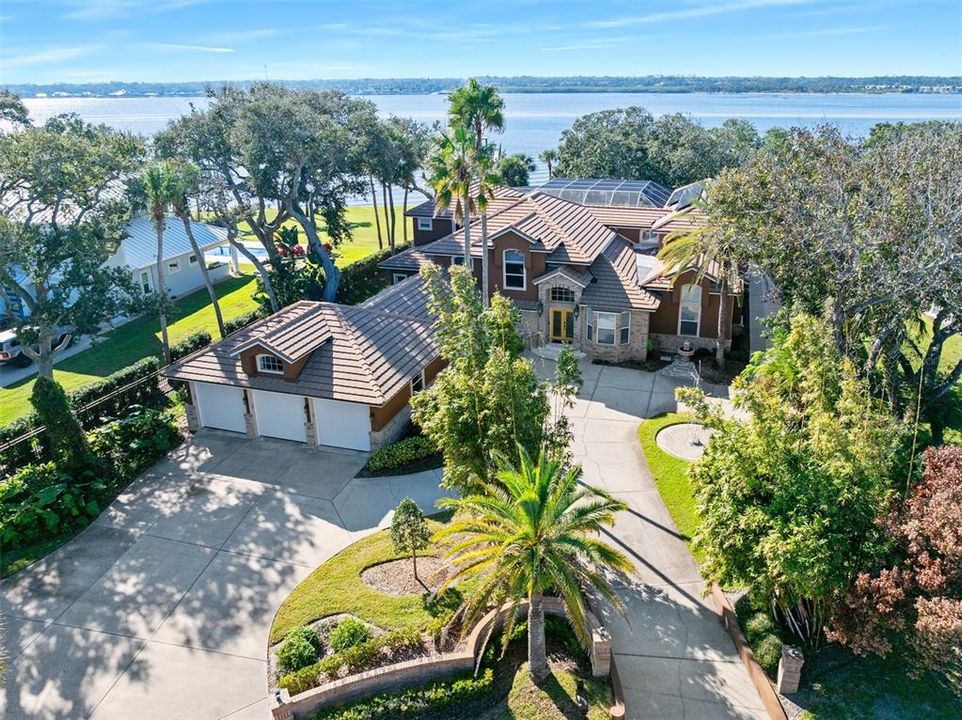 На продажу: $2,490,000 (5 спален, 4 ванн, 4777 Квадратных фут)